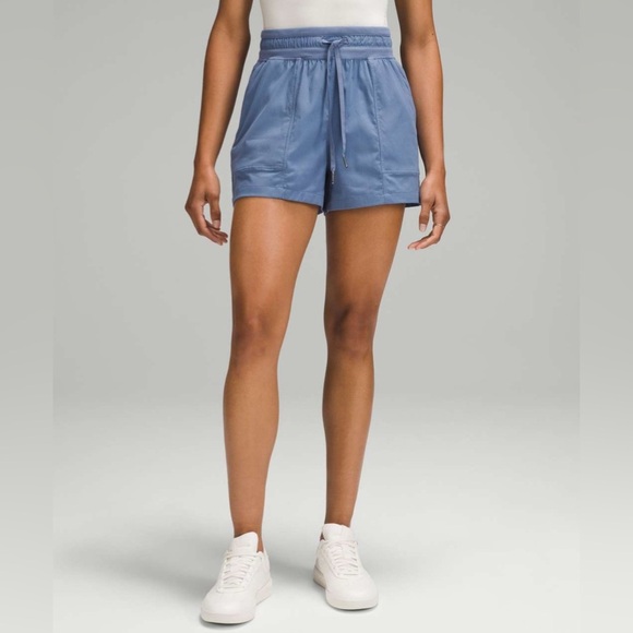 NWT Lululemon Dance Studio HR Short 3.5” Oasis Blue Size 6 - Picture 4 of 9